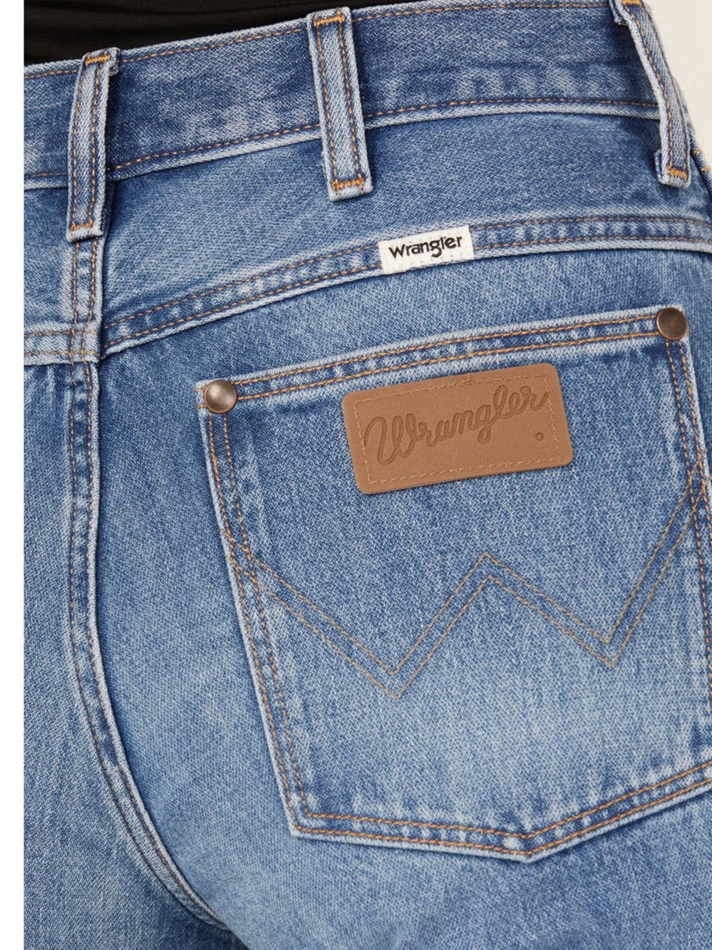 Wrangler Bandit Blue Denim Bootcut Jeans Retails $99 NWT - Picture 5 of 6